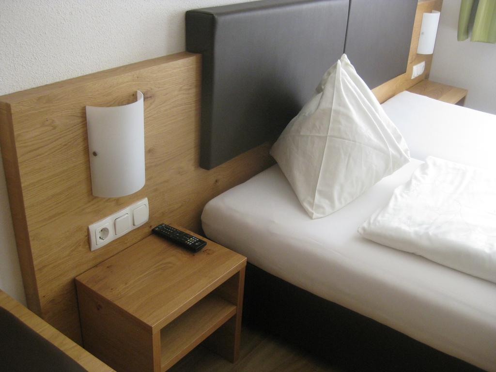 Gasthof Muhr Wirt Z'Bierbaum Hotel Gampern Quarto foto